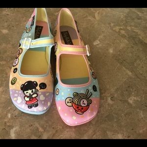 NIB Hot Chocolate designs Ramen. Sz 36/6